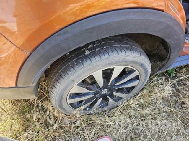 Llanta nissan kicks 2019