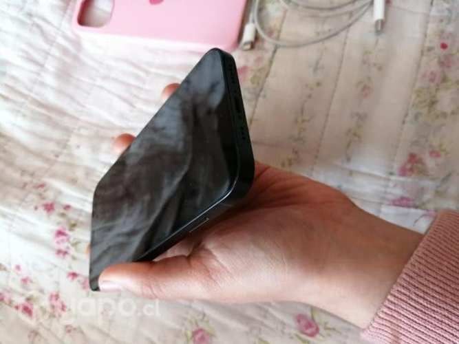 IPhone 12 excelente estado