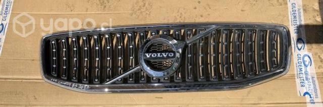 Mascara Volvo v60 cross country