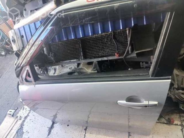 Puerta delantera izquierda suzuki Swift 2017