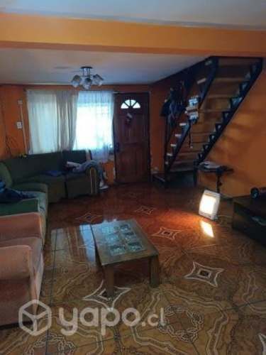 Casa de 2 pisos completa sólida