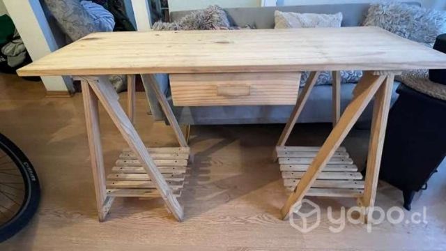 Escritorio madera caballetes(conversable)