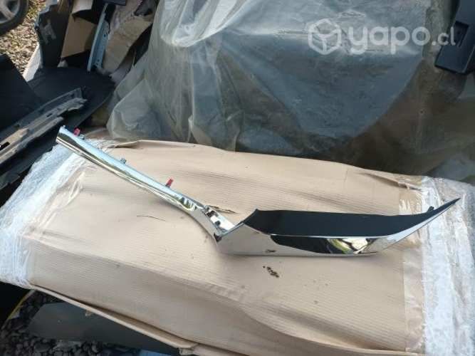 Bisel cromado mascara mazda CX-3