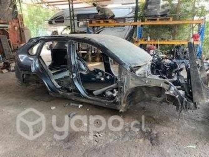 Carroceria dano trompa techo cola Toyota Rav 2021