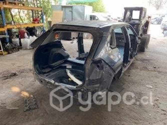 Carroceria dano trompa techo cola Toyota Rav 2021