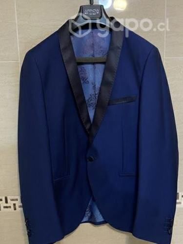 Terno Arrow talla 48 slim fit