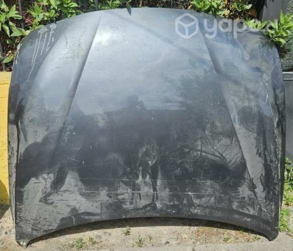 Capot BMW Serie  original leve detalle
