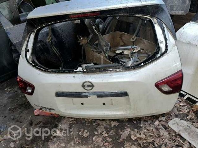 Portalón Nissan pathfinder