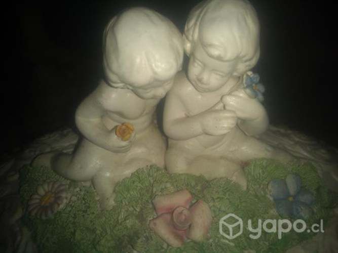 Antigua sopera capodimonte porcelana italiana