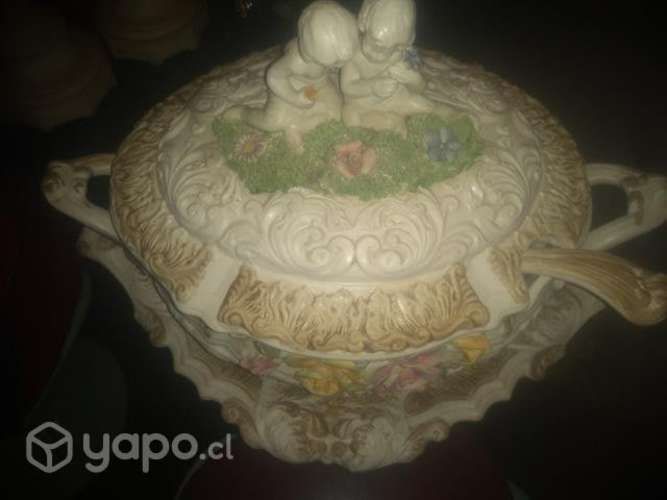 Antigua sopera capodimonte porcelana italiana