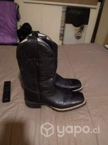 botas de hombre nuevas