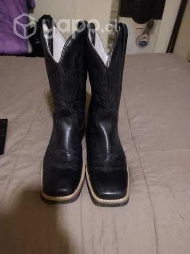 botas de hombre nuevas