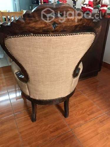 Sitial antiguo restaurado