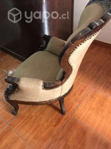 Sitial antiguo restaurado