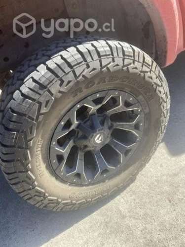 Llantas + neumáticos