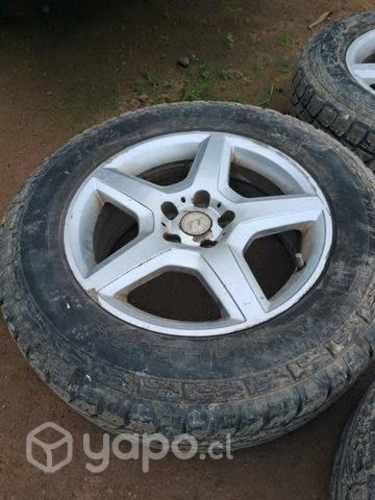 4 Llantas aro 17 con sus forros