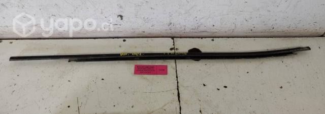 Moldura Lame Vidrio Del Der (TYR2046) Toyota Hilux