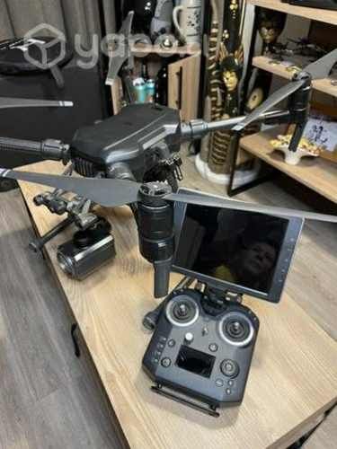 Dron DJI MATRICE 200 con z30