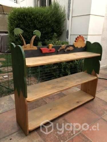 Repisa maciza de madera noble