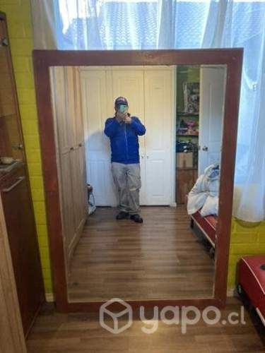 Espejo con marco para modista