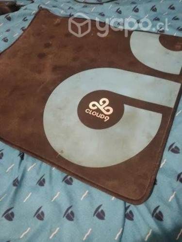 Mouse gamer + mousepad Logitech