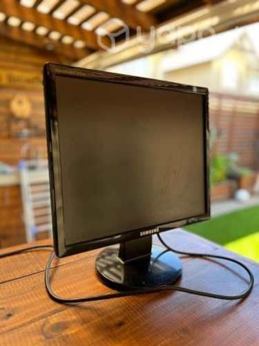 Monitor Samsung de 17 pulgadas