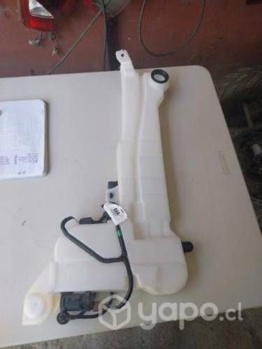 Ford explorer deposito limpia agua parabrisas