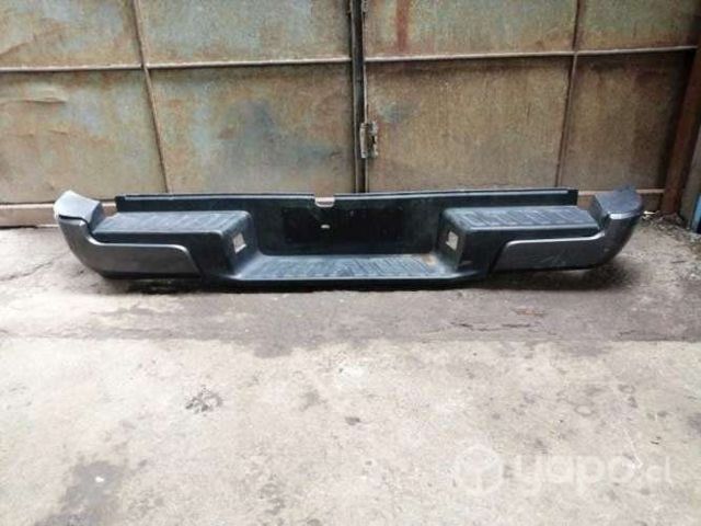 Parachoque trasero nissan np300-navara 2021 orig