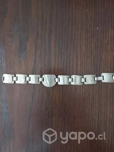 Pulsera antigua de 20 centavos