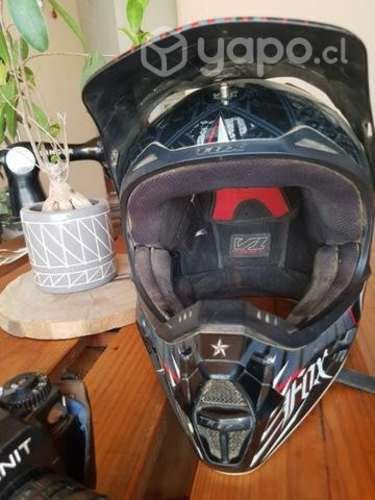 Casco FOX V1