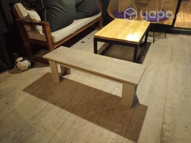 Banqueta de madera blanca albayalde