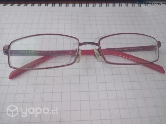 Marcos lentes Prada, tono rojo contrastado, italia