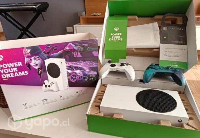 Xbox Series S + 2 Mandos + Batería Recargable Para