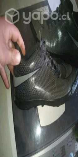 Zapatillas baybi fútbol seminueva