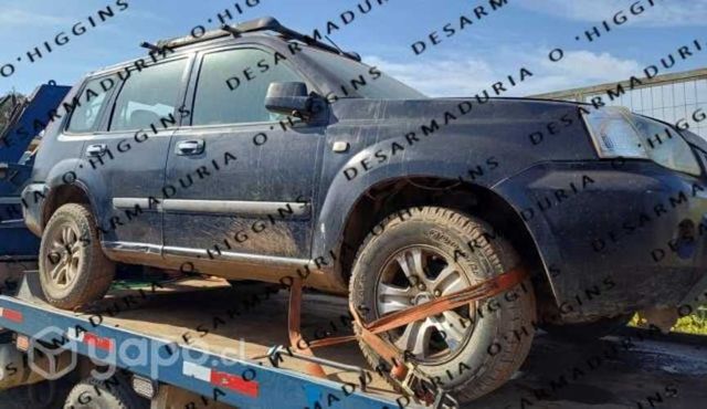 Nissan X-Trail 2011 2.5 Tapabarro derecho