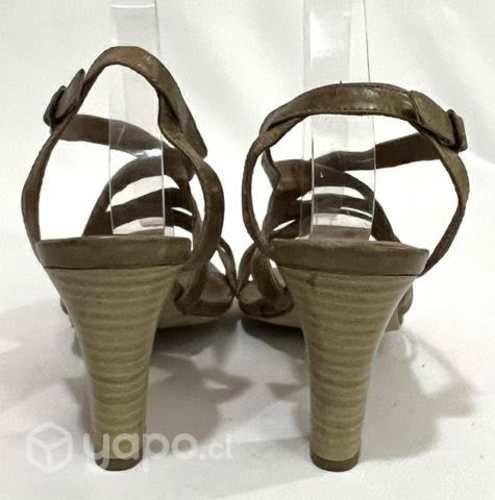 Chala De Cuero Marca Bruno Rossi N*40 Café