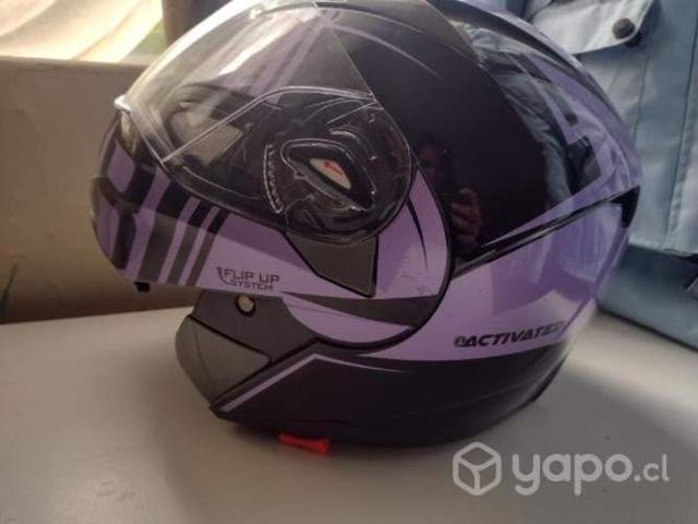 Chaqueta y casco moto mujer