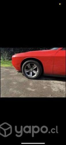 Llantas aro 18 Dodge challenger