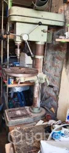 taladro pedestal grande.