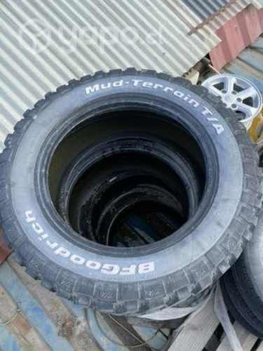 Neumáticos poco uso