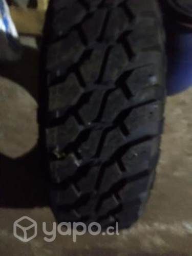 Vendo neumáticos aro 16 para camioneta