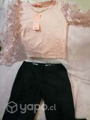 Jean's barbados y hermosa blusa.