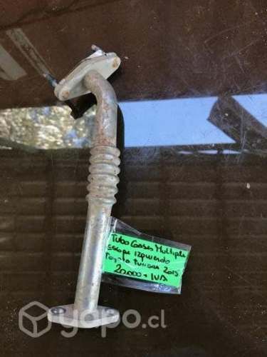 Tubo gases multiple escape izq Toyota Tundra 2015