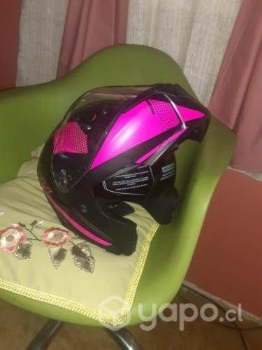 Casco abatible