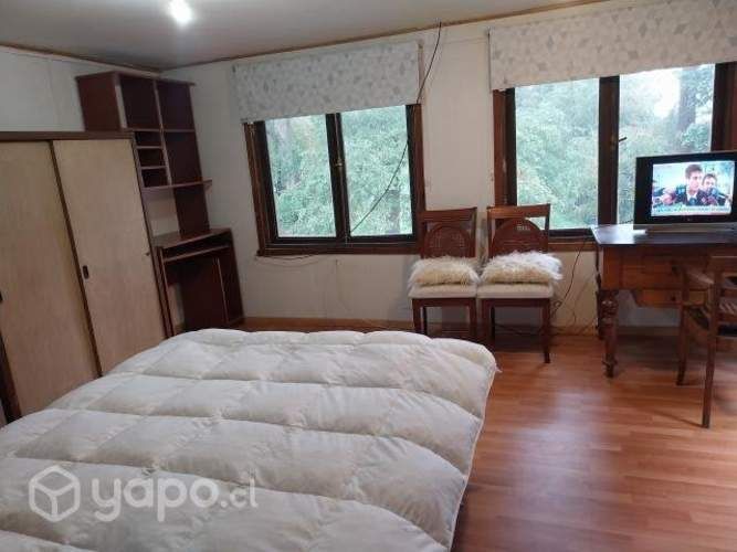 Pieza suite amoblada