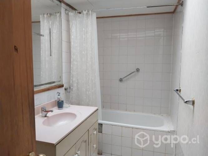 Pieza suite amoblada