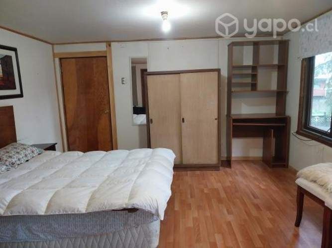 Pieza suite amoblada