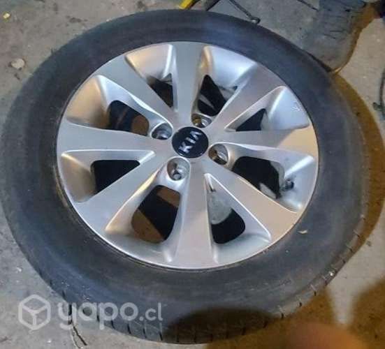 Llanta aro 15 Kia rio con forro