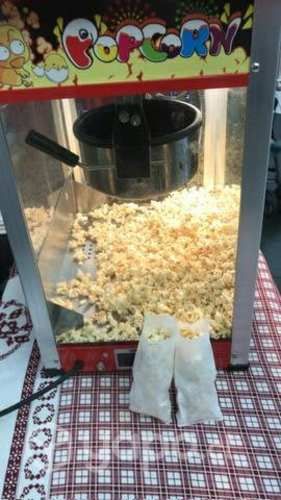 Arriendo maquina de cabritas