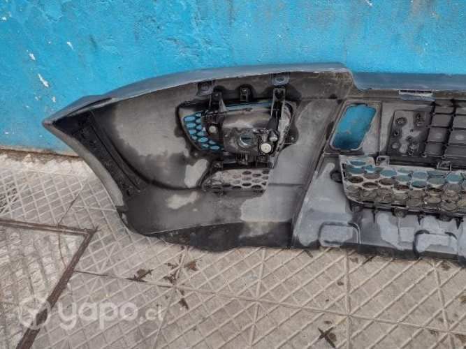 Parachoque del Mahindra pick up 2011-2017